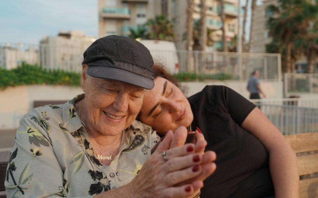תמונה מהסדרה בת של מי את